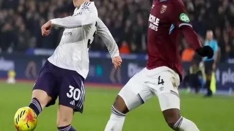 丁立人棋王卫冕失利，关键时刻失误引发关注